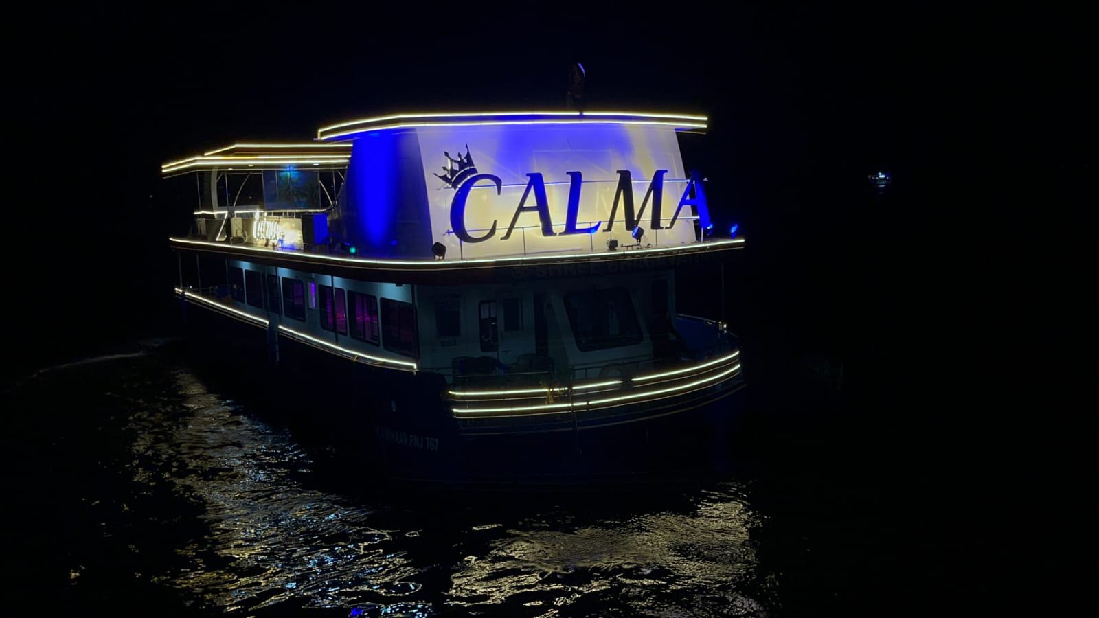 Sunset Sail — Calma Cruise